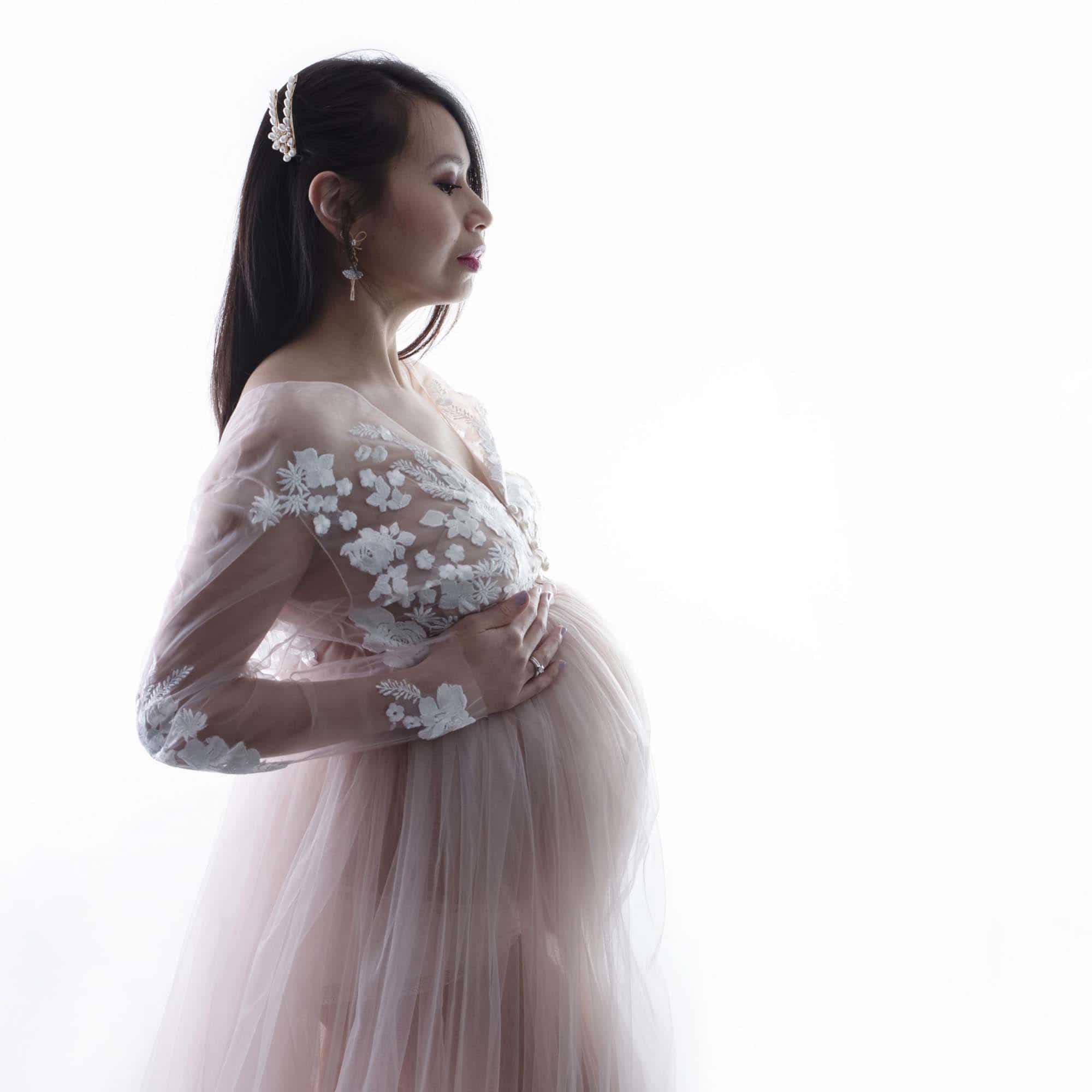 maternity image photographed by Baby Photographer Manchester