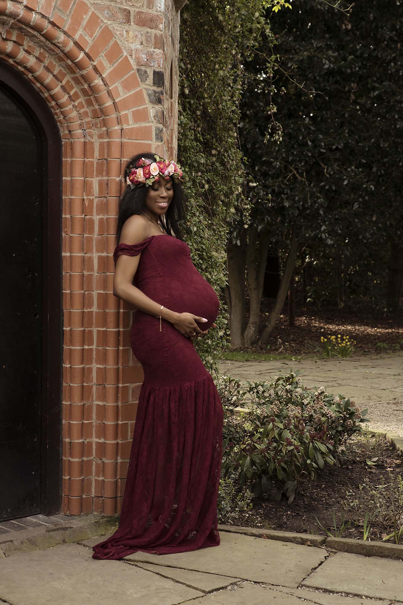 bump photoshoot in the park photographed by Maternity Photographer Manchester