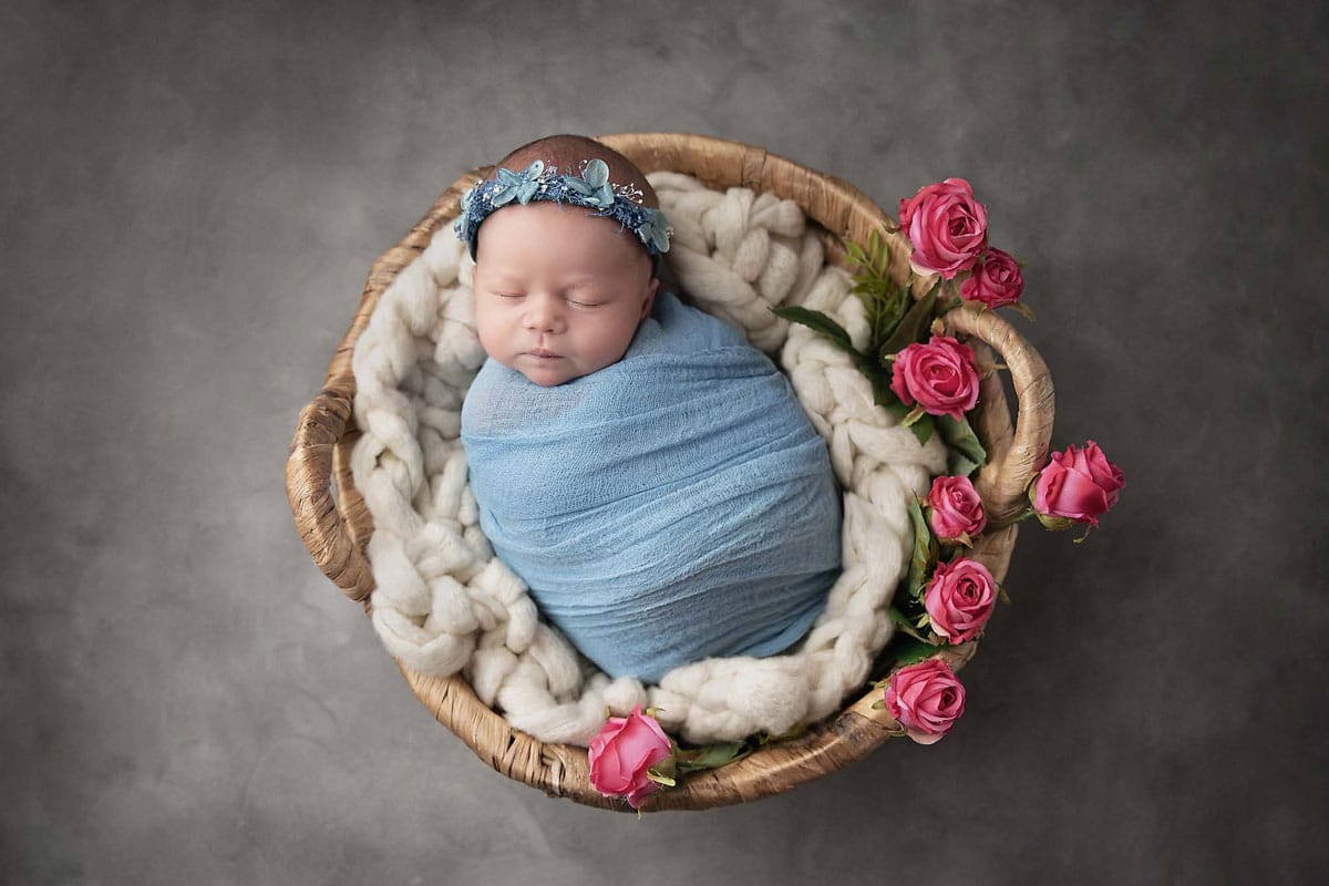 newborn image taken by newborn phtographer Manchester