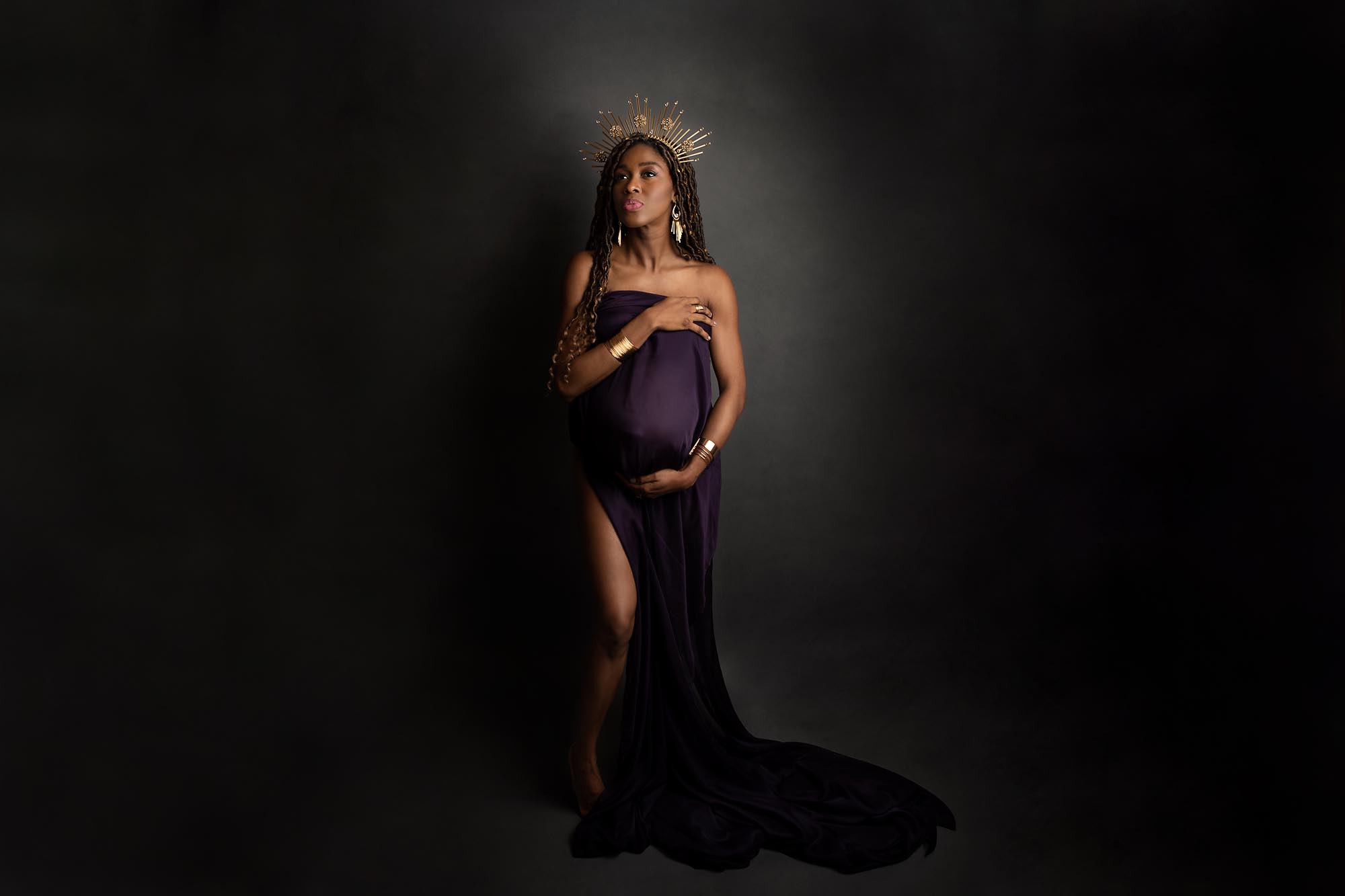 maternity portrait taken by newborn photogrpahy manchester