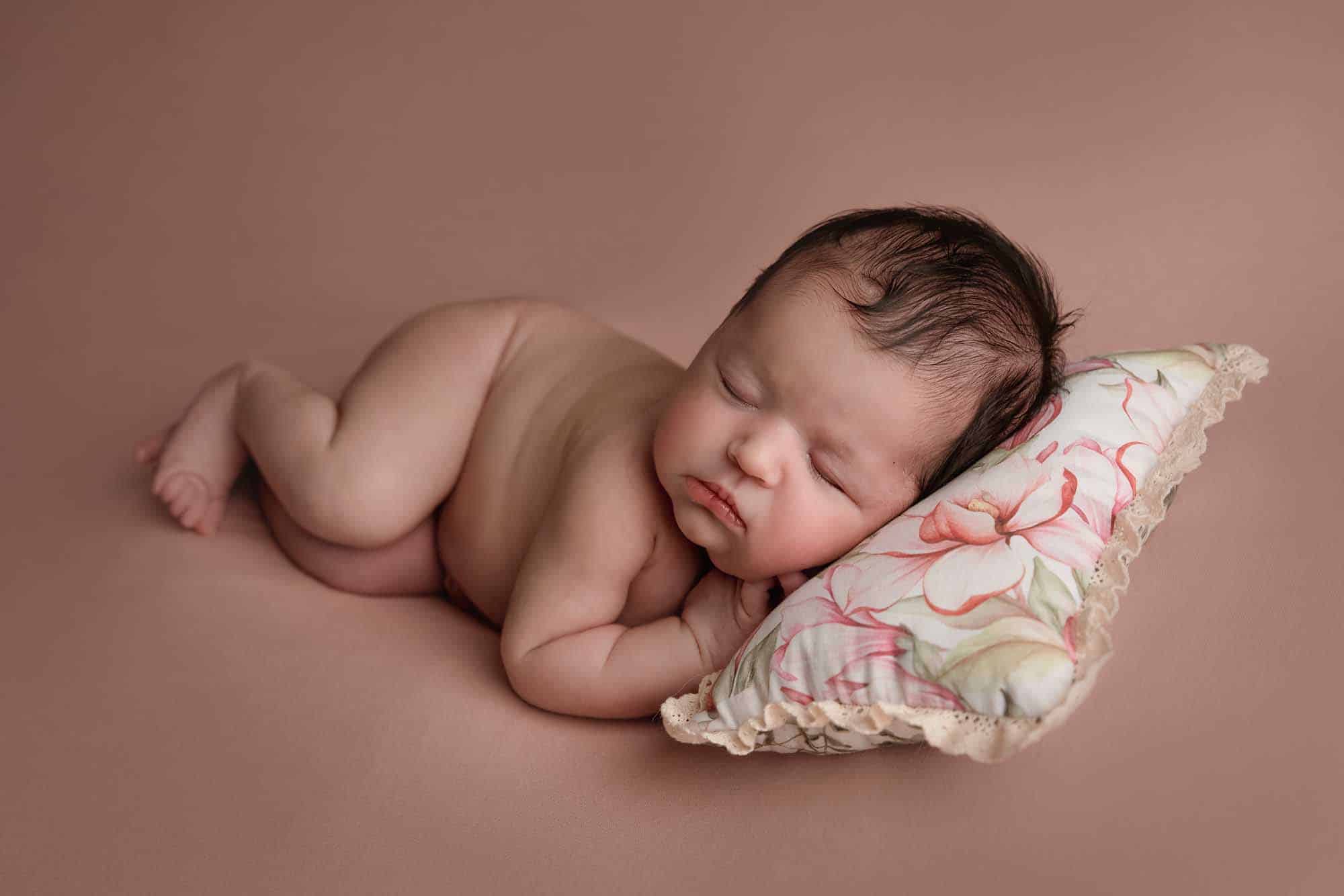 what to bring to your newborn session 2