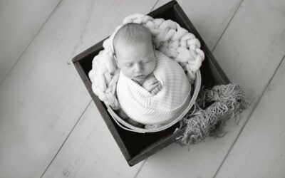 The Artistry of Black and White Newborn Photography